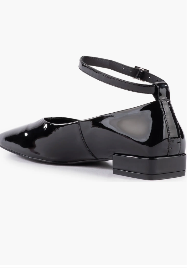 Pumpkin Ankle Strap Square Toe Pump - Black