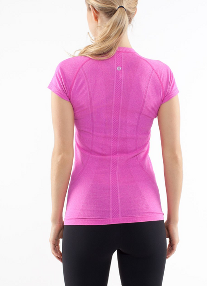 Swiftly Tech Short Sleeve - Pink