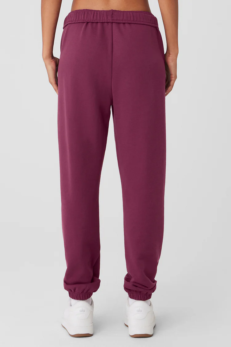 Accolade Sweatpant - Wild Berry