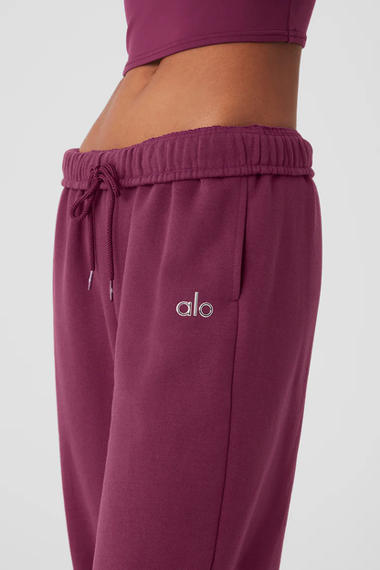 Accolade Sweatpant - Wild Berry