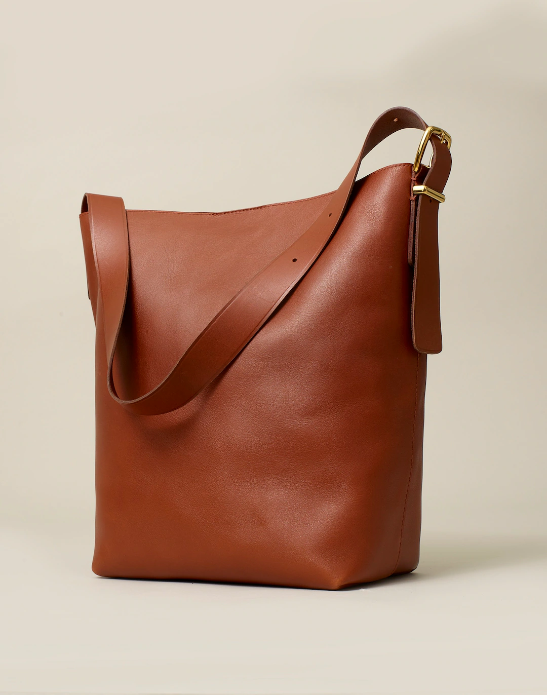 The Essential Bucket Tote - Warm Cinnamon